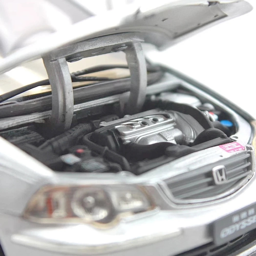 [OEM] 1:24 Honda 1999 Odyssey Silver Model Car Die-Cast