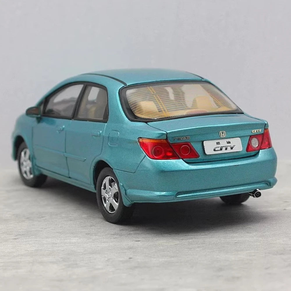 [OEM] 1:24 Honda 2003 City Blue Model Car Die-Cast