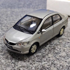 [OEM] 1:24 Honda 2003 Fit Saloon Silver Model Car Die-Cast