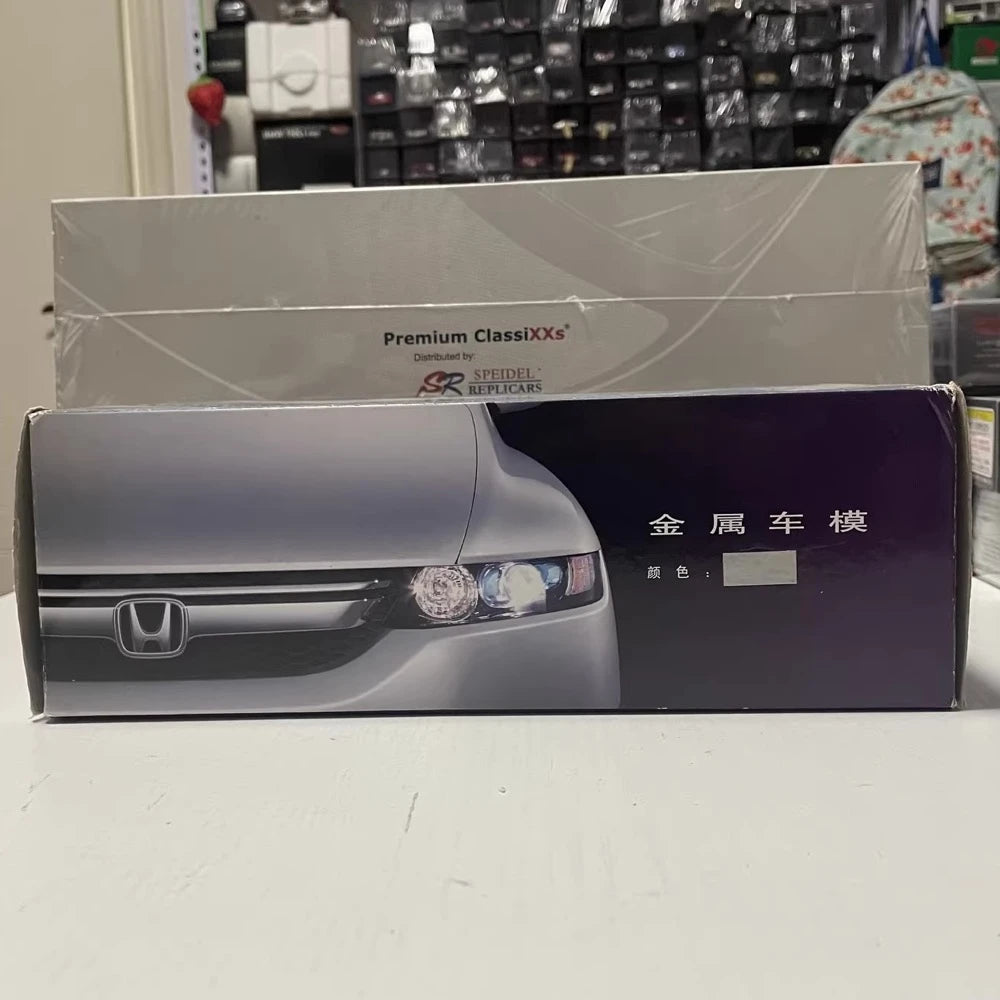 [OEM] 1:24 Honda 2004 Odyssey RB1 argent voiture miniature Die-Cast