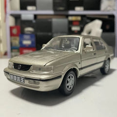 [OEM] 1:24 Volkswagen 1997 Jetta oro modellino di auto Die-Cast