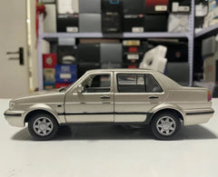 [OEM] 1:24 Volkswagen 1997 Jetta oro modellino di auto Die-Cast