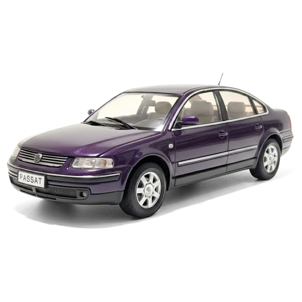 [OEM] 1:24 Volkswagen 2000 Passat B5 GSI viola modellino di auto Die-Cast