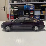 [OEM] 1:24 Volkswagen 2000 Passat B5 GSI Purple Model Car Die-Cast
