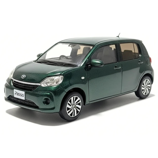 [OEM] 1:30 Toyota 2016 Passo M700A Green Model Car Die-Cast