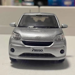 [OEM] 1:30 Toyota 2016 Passo M700A Silver Model Car Die-Cast