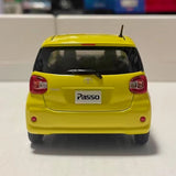 [OEM] 1:30 Toyota 2016 Passo M700A geel modelauto Die-Cast