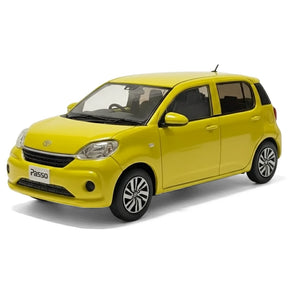 [OEM] 1:30 Toyota 2016 Passo M700A geel modelauto Die-Cast