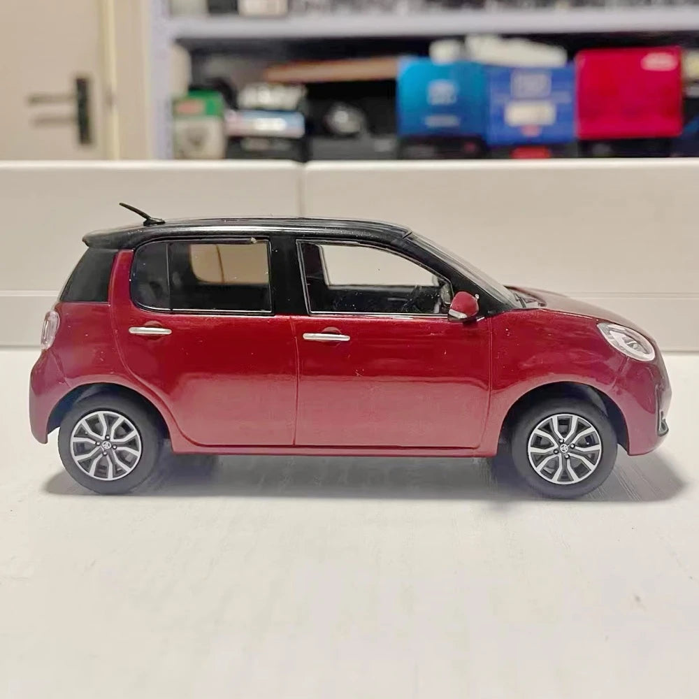 [OEM] 1:30 Toyota 2016 Passo MODA M700A Red Model Car Die-Cast