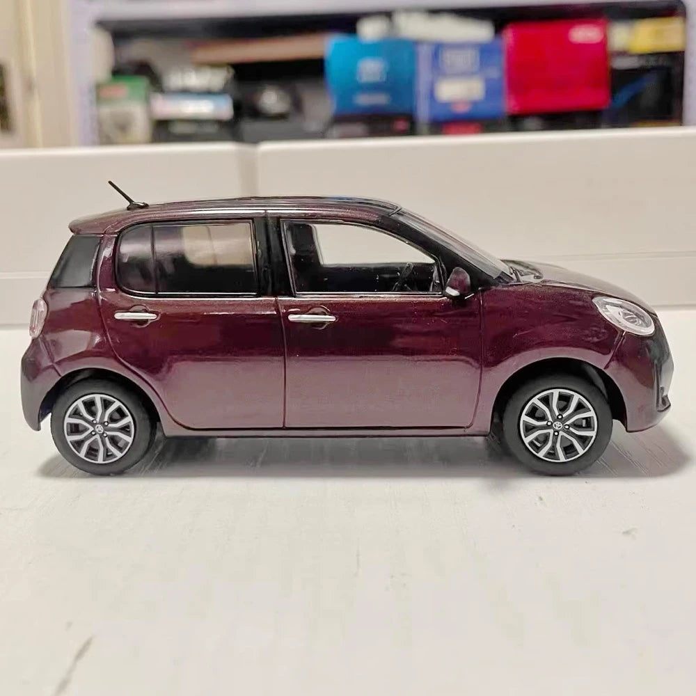 [OEM] 1:30 Toyota 2016 Passo MODA M700A Wine Model Car Die-Cast