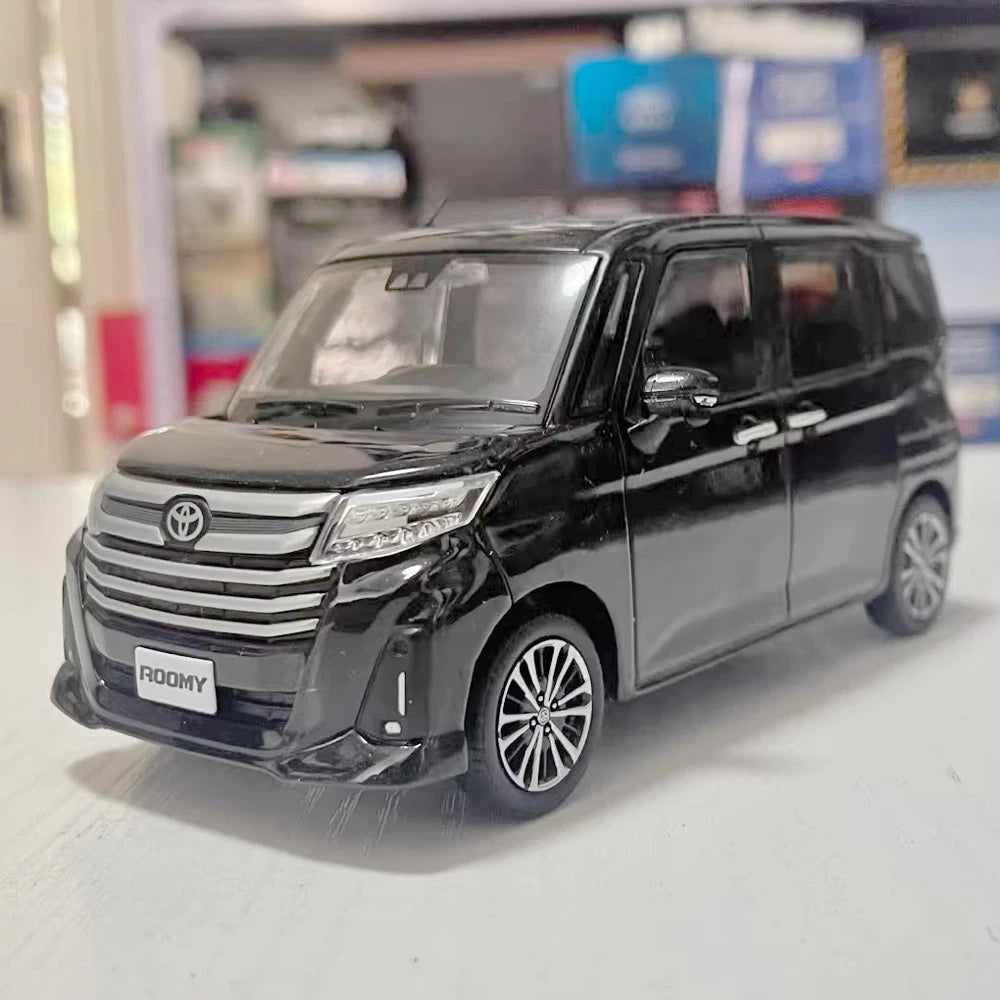 [OEM] 1:30 Toyota 2016 Roomy M900A Black Model Car Die-Cast