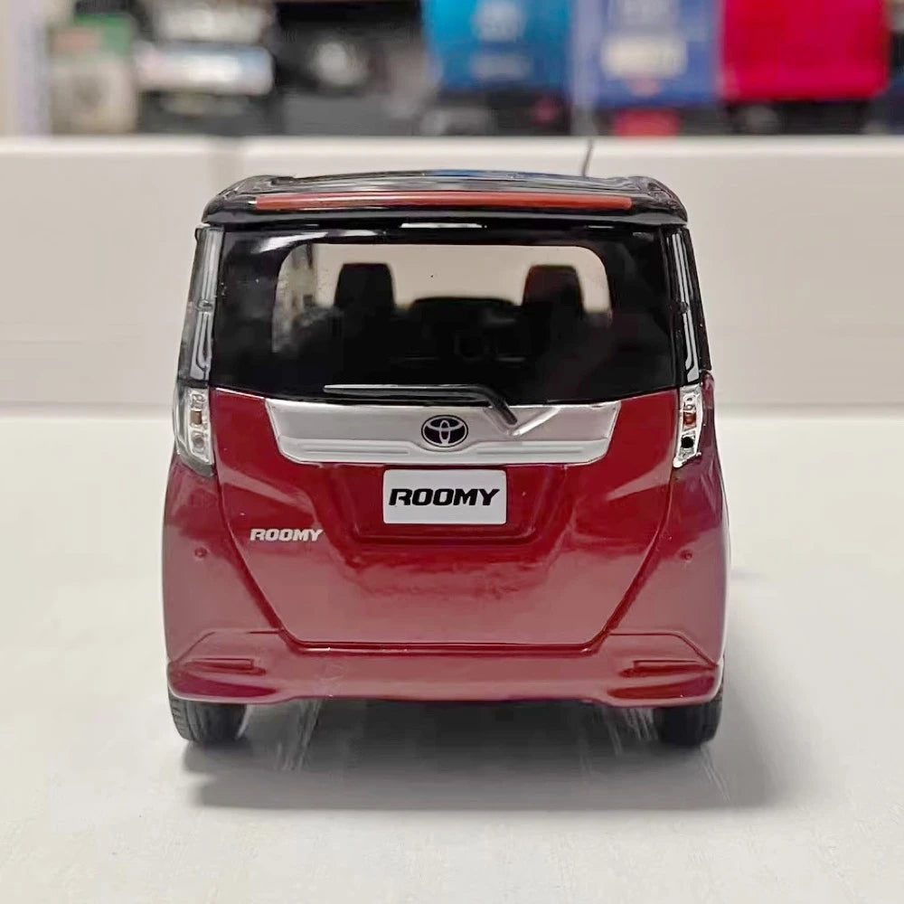 [OEM] 1:30 Toyota 2016 Roomy M900A Red Model Car Die-Cast