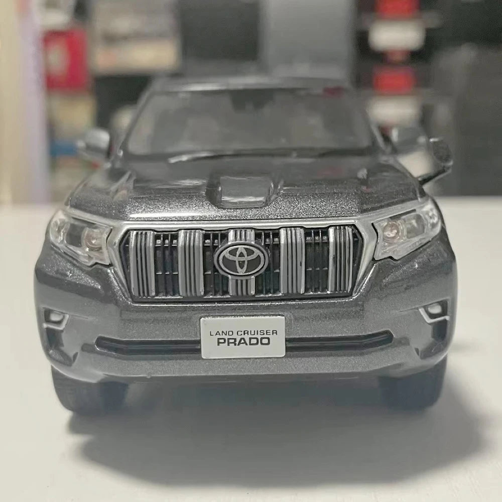 [OEM] 1:30 Toyota 2018 Land Cruiser Prado J150 Gray Model Car Die-Cast