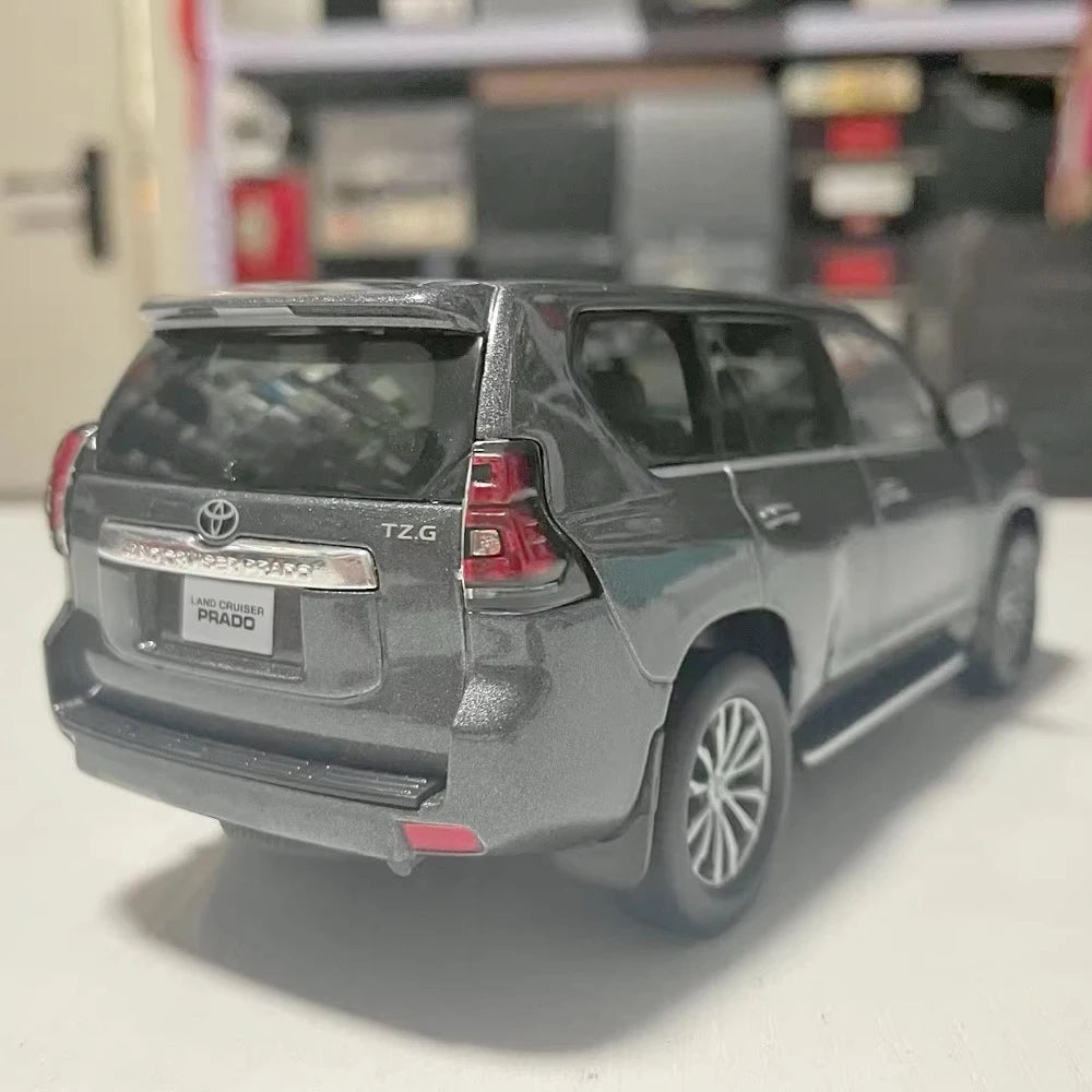 [OEM] 1:30 Toyota 2018 Land Cruiser Prado J150 Gray Model Car Die-Cast