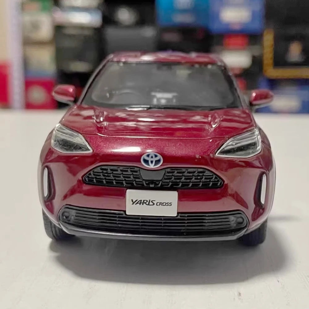 [OEM] 1:30 Toyota 2020 Yaris Cross MXPB10 Red Model Car Die-Cast