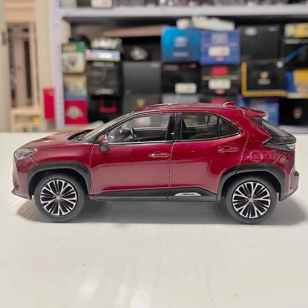 [OEM] 1:30 Toyota 2020 Yaris Cross MXPB10 Red Model Car Die-Cast