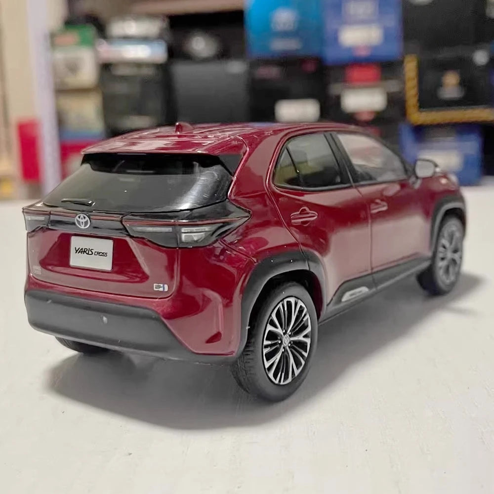 [OEM] 1:30 Toyota 2020 Yaris Cross MXPB10 Red Model Car Die-Cast