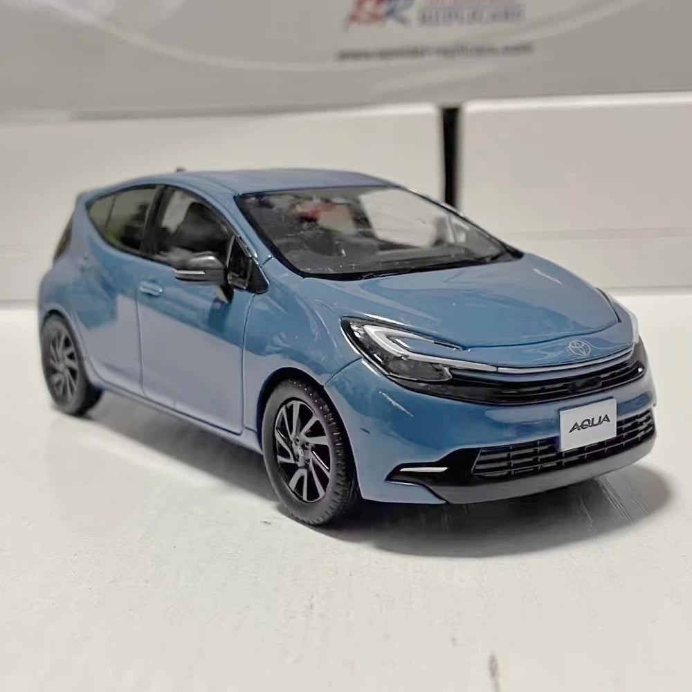 [OEM] 1:30 Toyota 2021 Aqua MXPK10 Blue Model Car Die-Cast