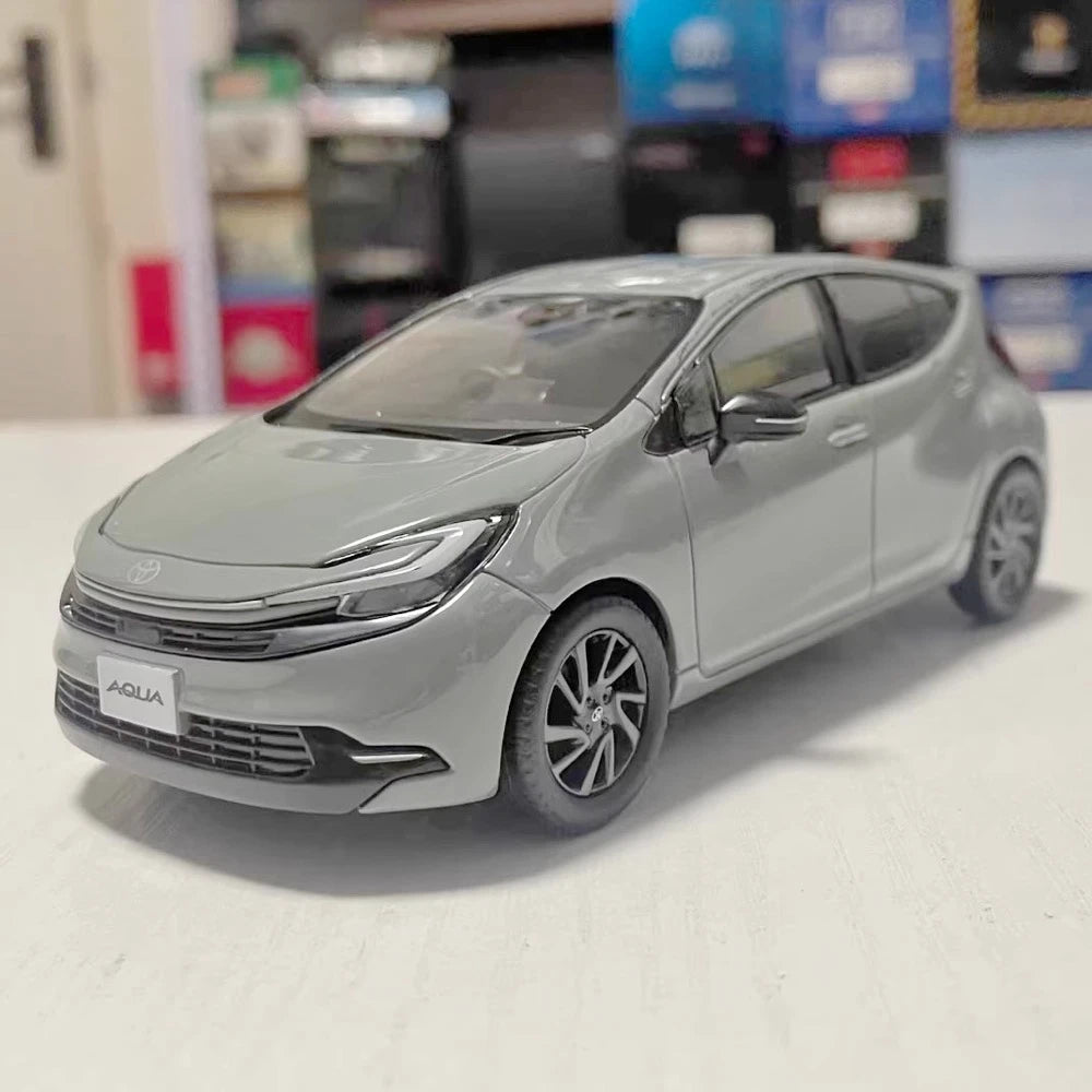 [OEM] 1:30 Toyota 2021 Aqua MXPK10 gris voiture miniature Die-Cast