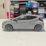 [OEM] 1:30 Toyota 2021 Aqua MXPK10 グレー モデルカー Die-Cast