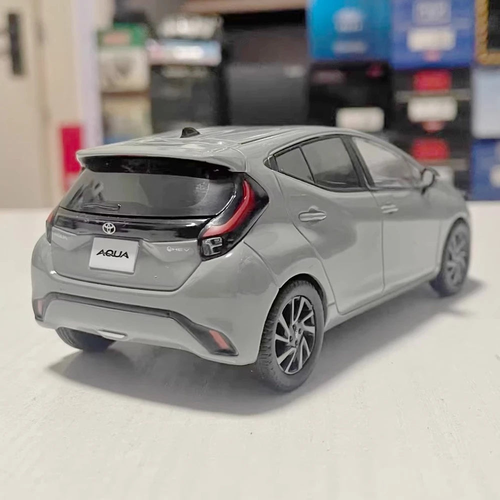 [OEM] 1:30 Toyota 2021 Aqua MXPK10 グレー モデルカー Die-Cast