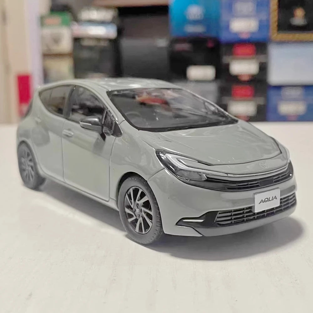 [OEM] 1:30 Toyota 2021 Aqua MXPK10 gris voiture miniature Die-Cast