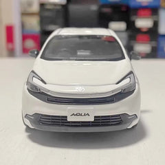 [OEM] 1:30 Toyota 2021 Aqua MXPK10 bianco modellino di auto Die-Cast