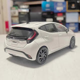 [OEM] 1:30 Toyota 2021 Aqua MXPK10 White Model Car Die-Cast