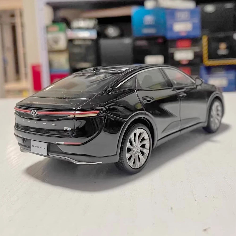 [OEM] 1:30 Toyota 2022 Crown Crossover S235 noir voiture miniature Die-Cast