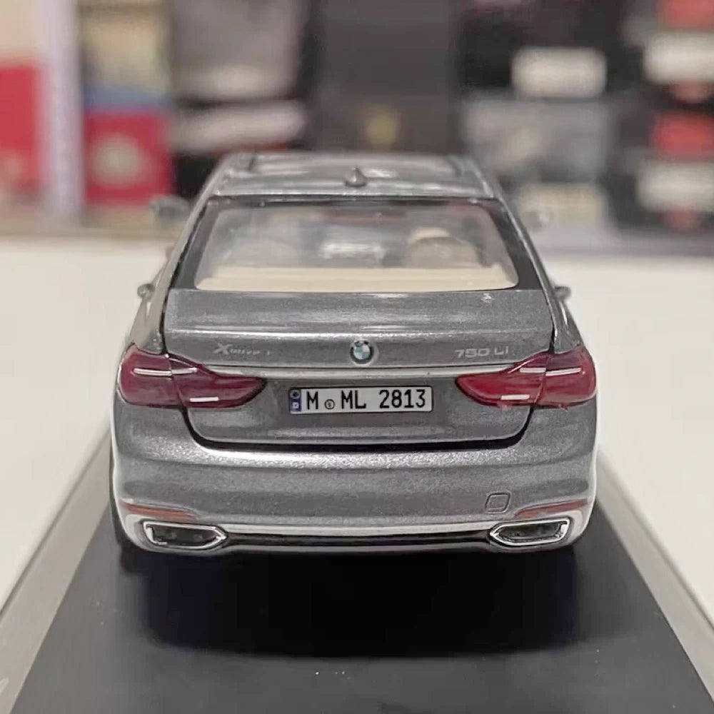 [OEM] 1:43 BMW 2015 G12 750Li Gray Model Car Die-Cast