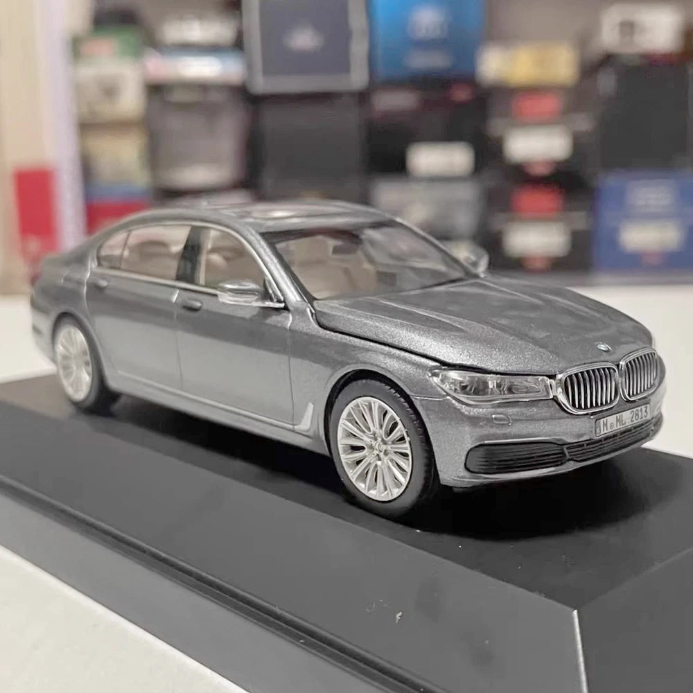 [OEM] 1:43 BMW 2015 G12 750Li Gray Model Car Die-Cast