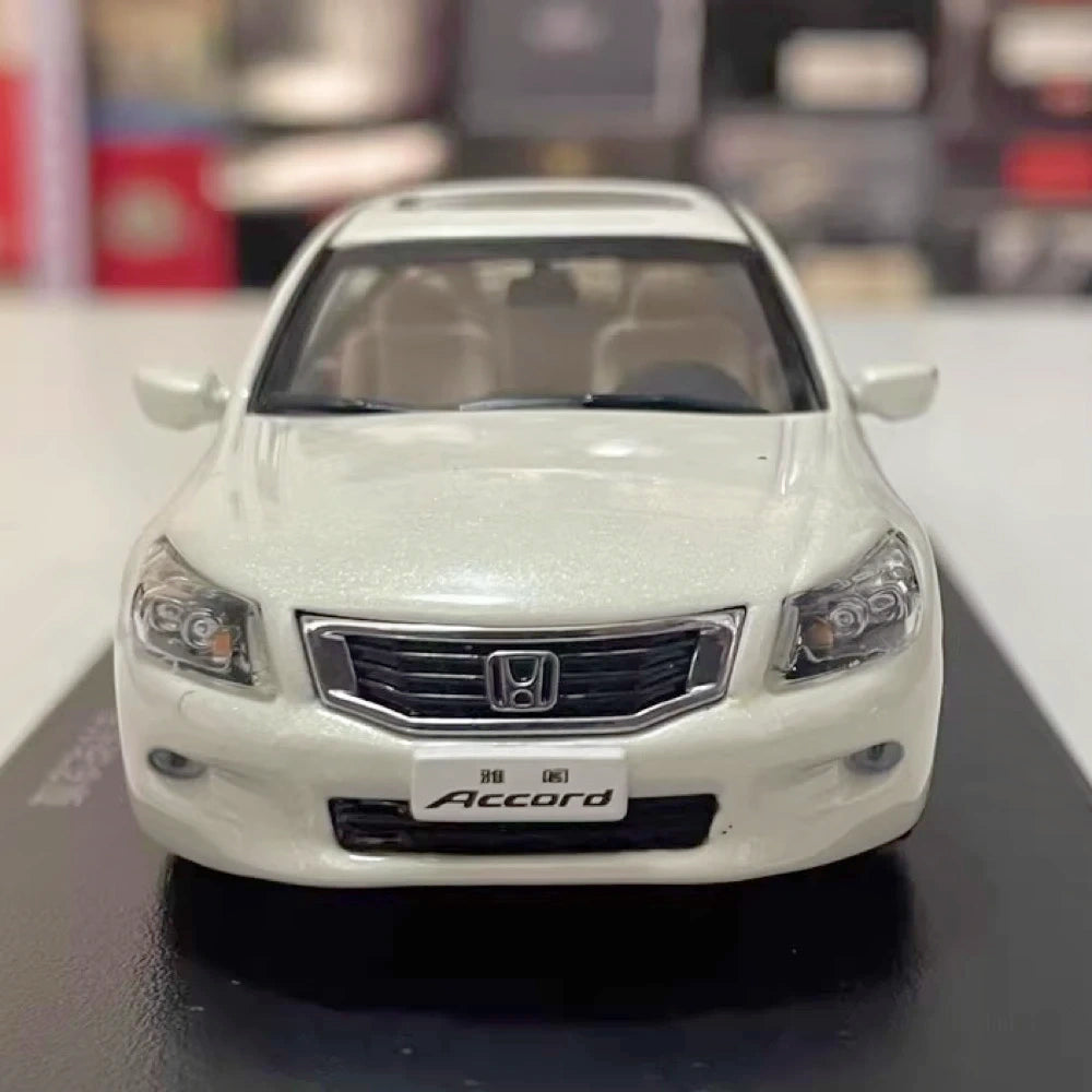 [OEM] 1:43 Honda 2010 Accord White Model Car Die-Cast