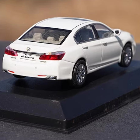[OEM] 1:43 Honda 2017 Accord White Model Car Die-Cast