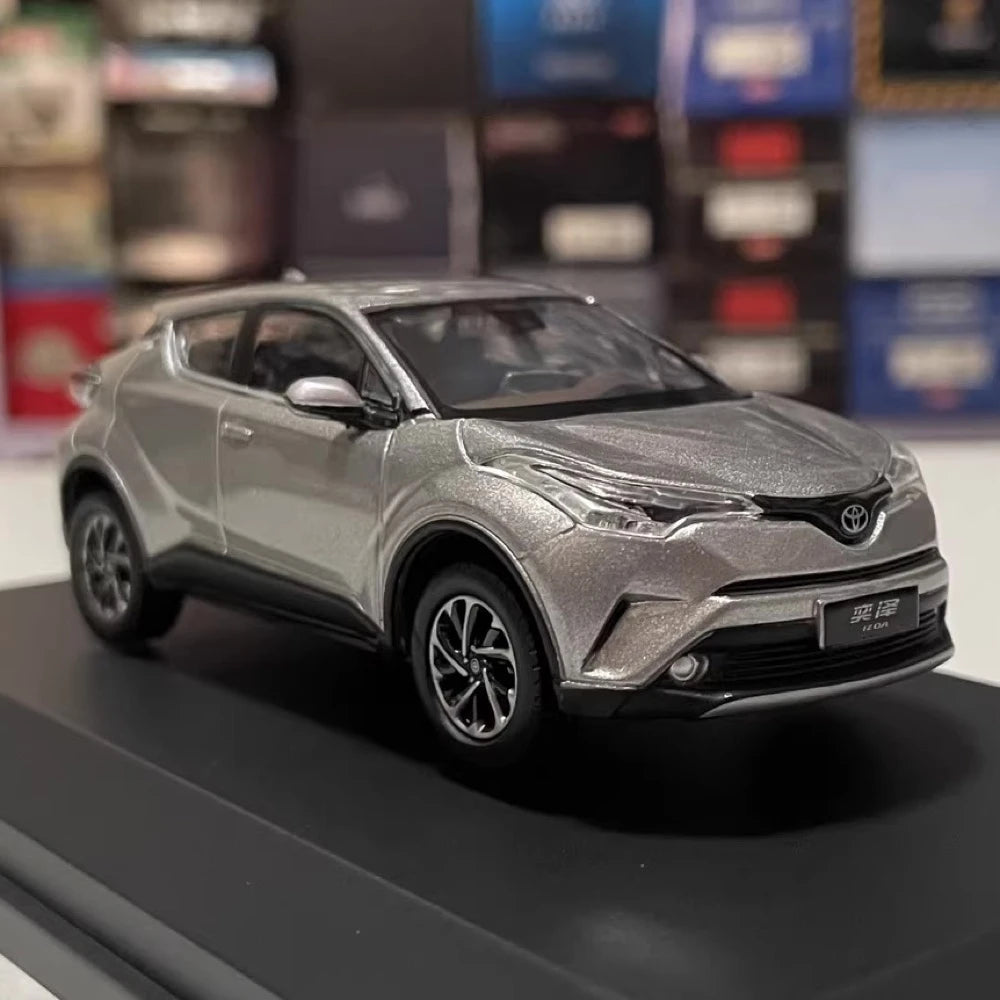 [OEM] 1:43 Toyota 2018 IZOA Sliver Model Car Die-Cast