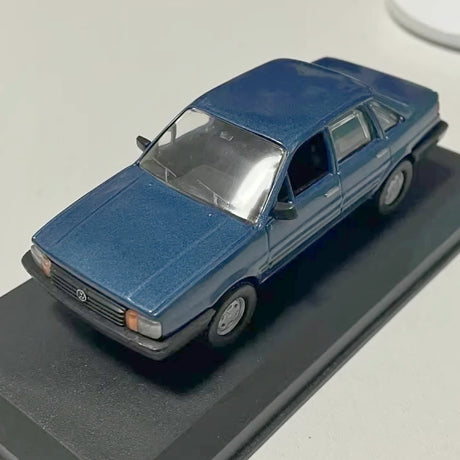 [OEM] 1:43 Volkswagen 1985 Santana B2 ブルー モデルカー Die-Cast