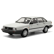 OEM Volkswagen 1985 Santana B2 blanc 1:43 – voiture miniature de collection en métal moulé