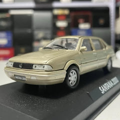 [OEM] 1:43 Volkswagen 1995 Santana 2000 Gold Model Car Die-Cast