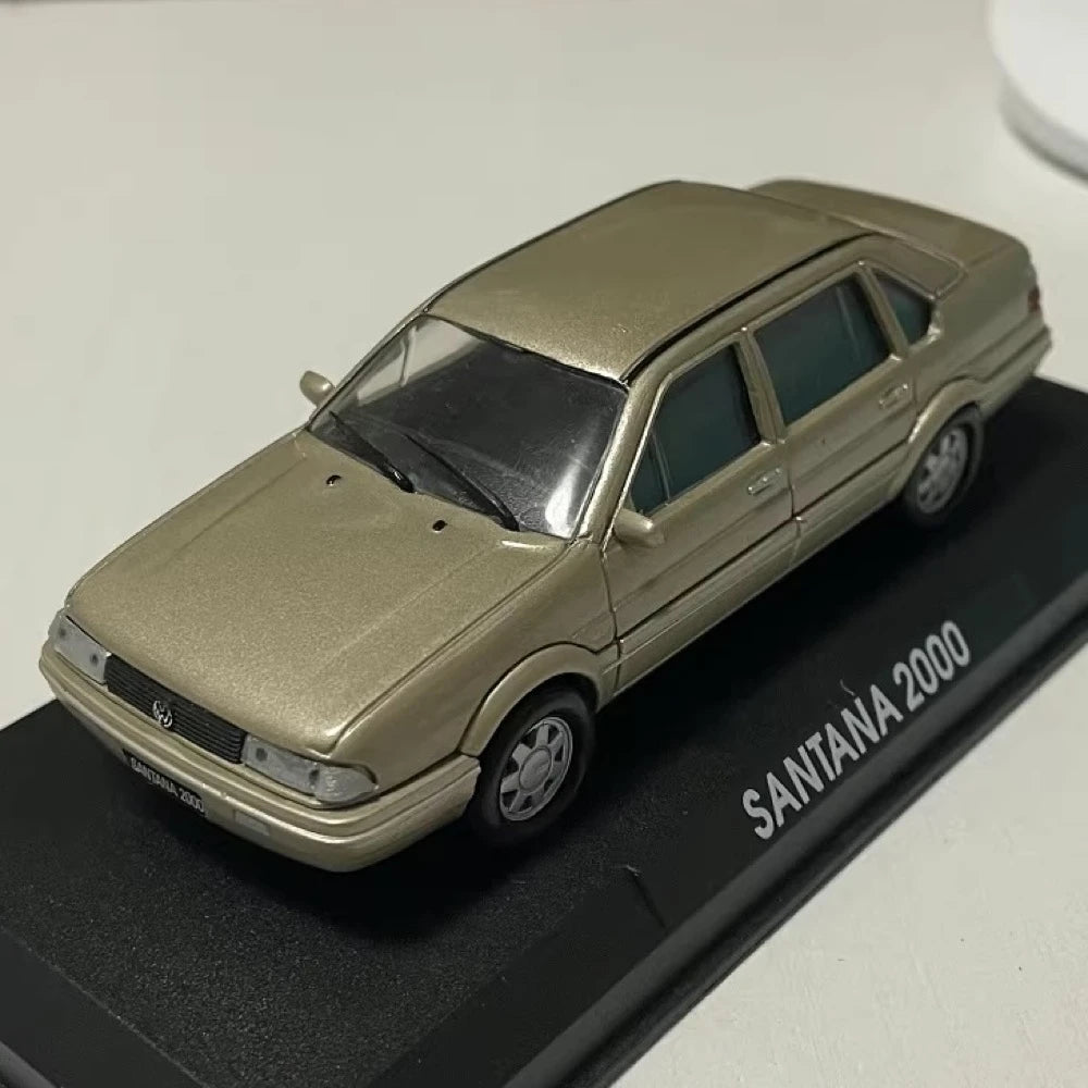 [OEM] 1:43 Volkswagen 1995 Santana 2000 Gold Model Car Die-Cast