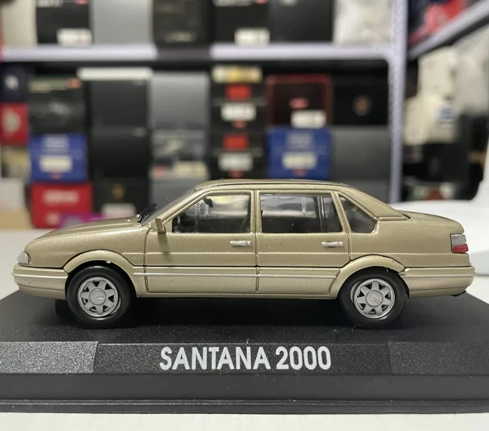 [OEM] 1:43 Volkswagen 1995 Santana 2000 Gold Model Car Die-Cast