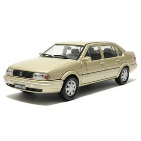 [OEM] 1:43 Volkswagen 1995 Santana 2000 oro modellino di auto Die-Cast