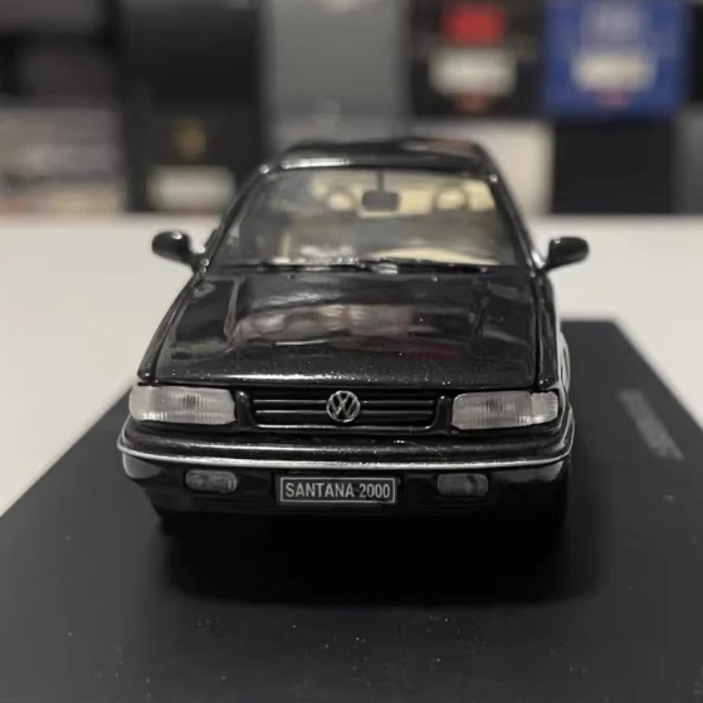 [OEM] 1:43 Volkswagen 1998 Santana 2000 Black Model Car Die-Cast