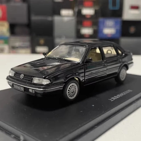 [OEM] 1:43 Volkswagen 1998 Santana 2000 Black Model Car Die-Cast