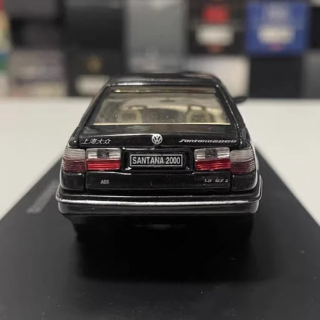 [OEM] 1:43 Volkswagen 1998 Santana 2000 Black Model Car Die-Cast