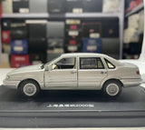 [OEM] 1:43 Volkswagen 1998 Santana 2000 Silver Model Car Die-Cast