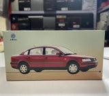 [OEM] 1:43 Volkswagen 2003 Passat B5 Blue Model Car Die-Cast