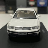 [OEM] 1:43 Volkswagen 2003 Passat B5 White Model Car Die-Cast