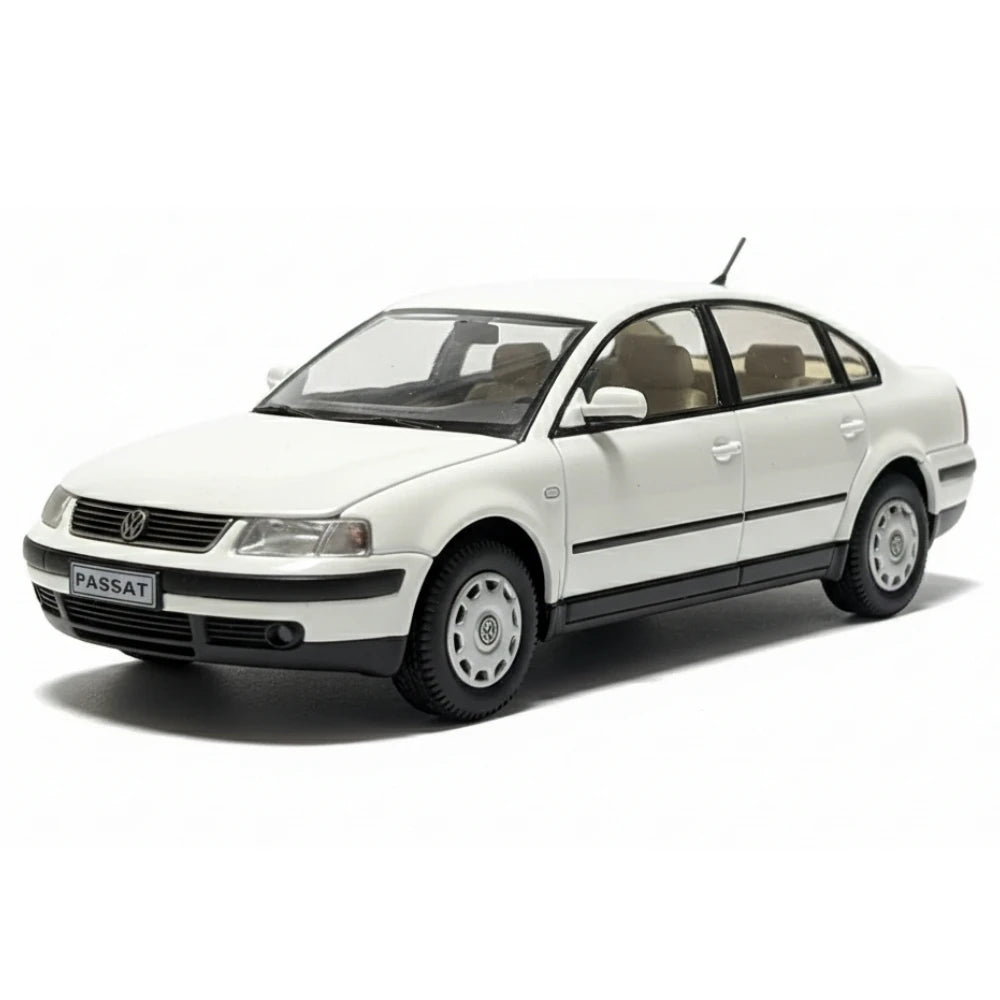 [OEM] 1:43 Volkswagen 2003 Passat B5 White Model Car Die-Cast