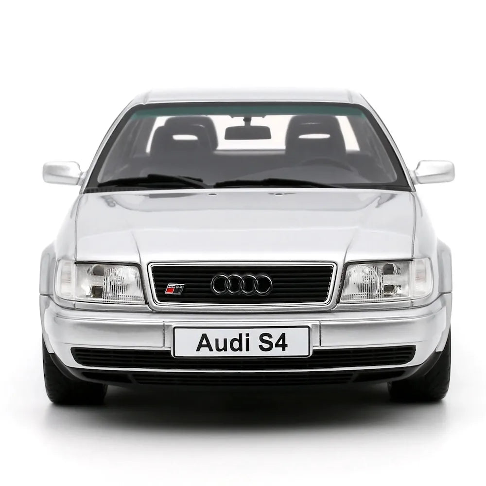 [OTTO] 1:18 Audi 1993 S4 C4 4.2 V8 Silver Model Car Resin