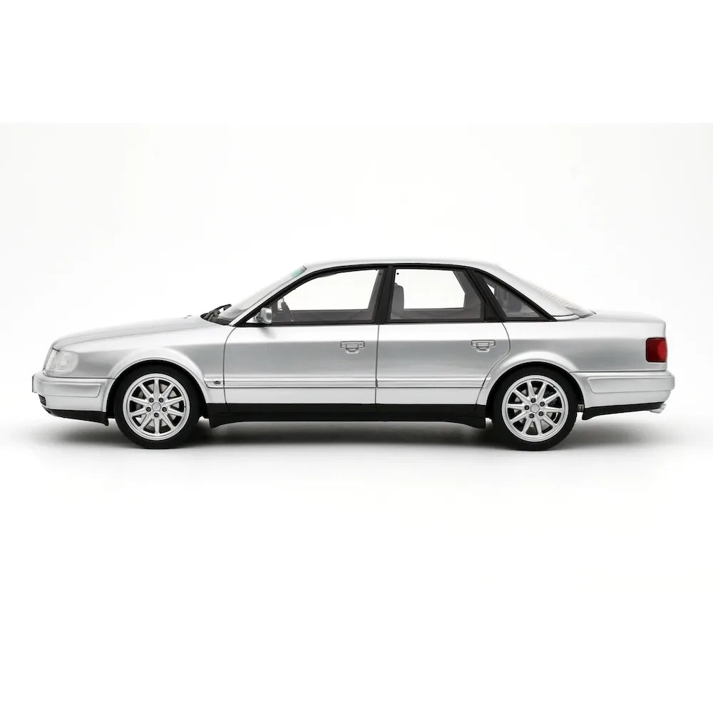 [OTTO] 1:18 Audi 1993 S4 C4 4.2 V8 zilver modelauto Hars