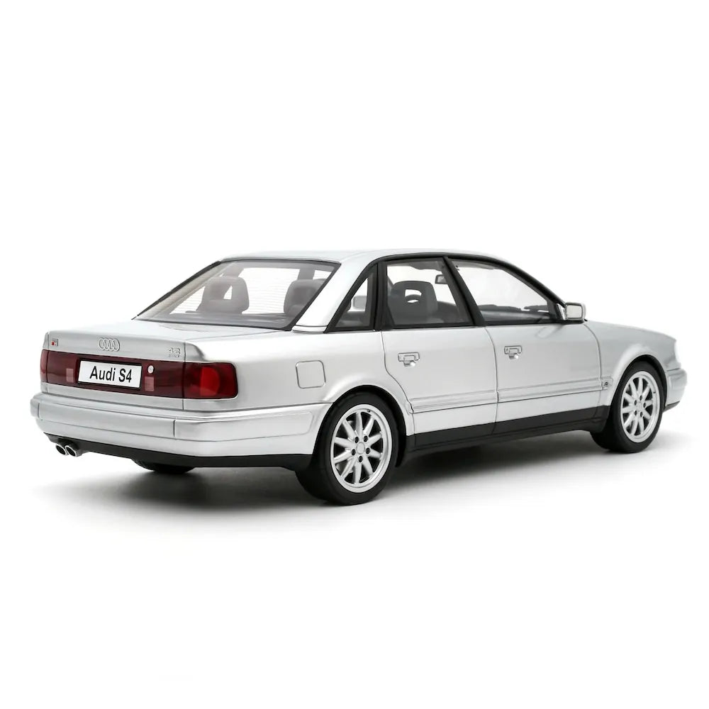 [OTTO] 1:18 Audi 1993 S4 C4 4.2 V8 Silver Model Car Resin